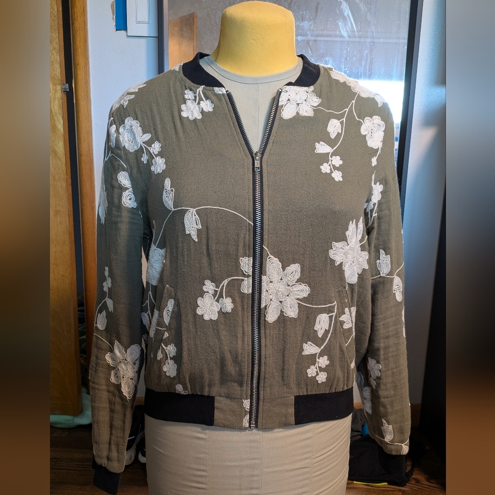 Charlotte Russe Olive Green Bomber Jacket with White Floral Embroidery Size L